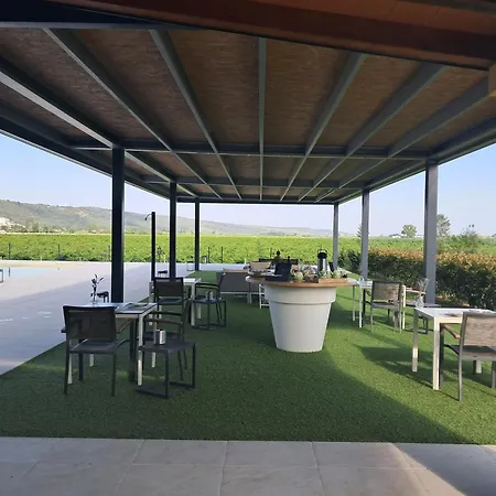 Casa Mulino - Where The Vineyards Meet The Sea B&B 4*