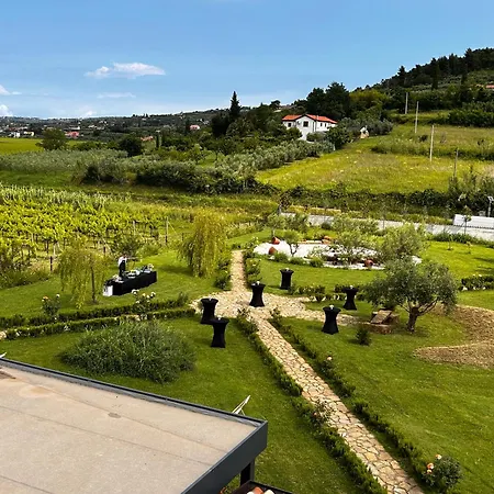 Casa Mulino - Where The Vineyards Meet The Sea Bed and Breakfast 4*